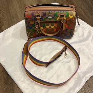 - 👜 COACH PRIDE COLLECTION: Rowan Satchel In Rainbow Signature Canvas 🌈
